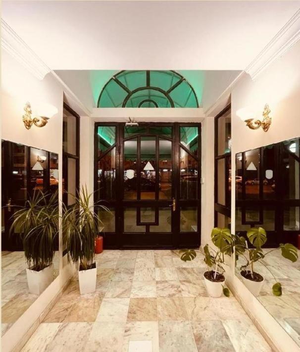 טביליסי Hotel Grand מראה חיצוני תמונה