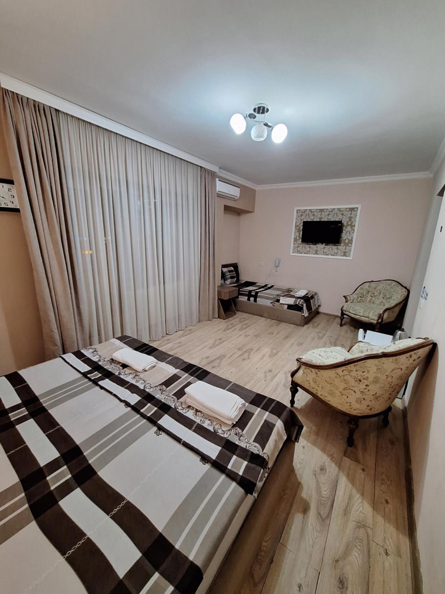 טביליסי Hotel Grand מראה חיצוני תמונה