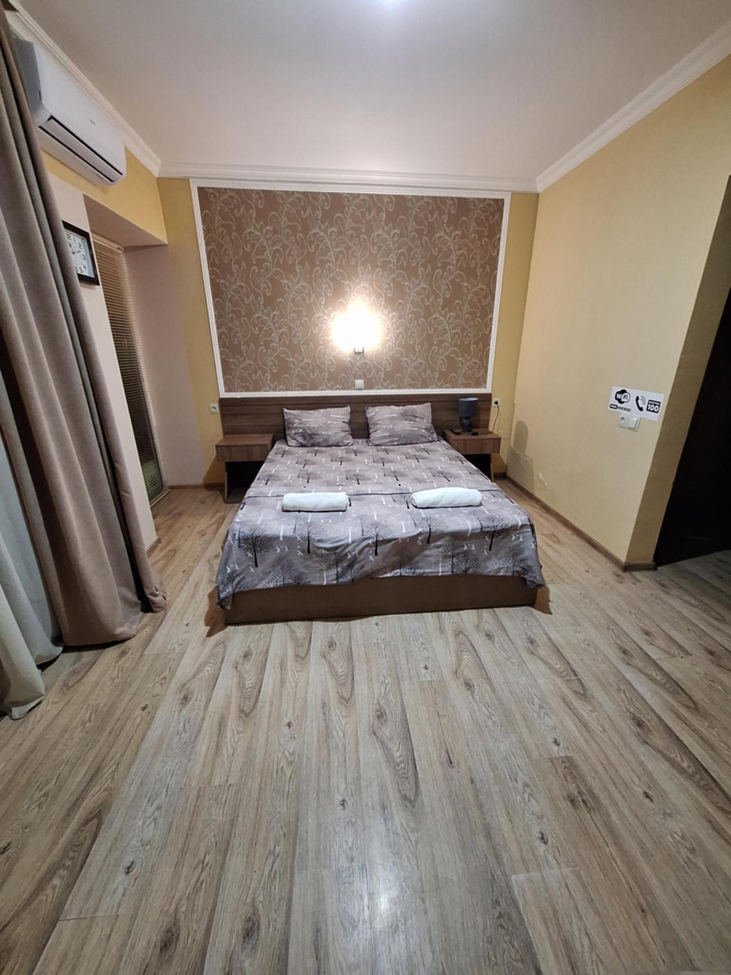 טביליסי Hotel Grand מראה חיצוני תמונה