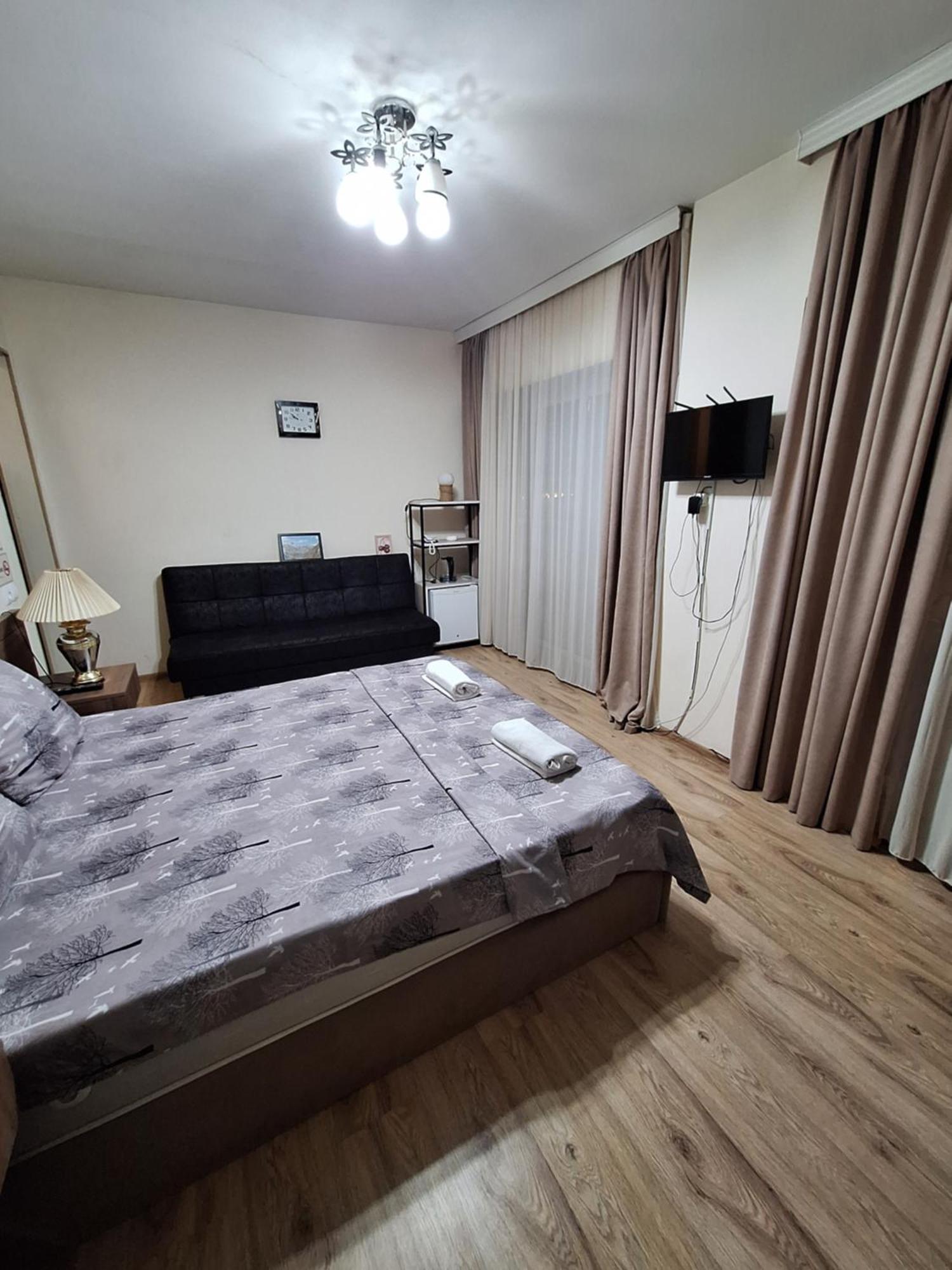 טביליסי Hotel Grand מראה חיצוני תמונה