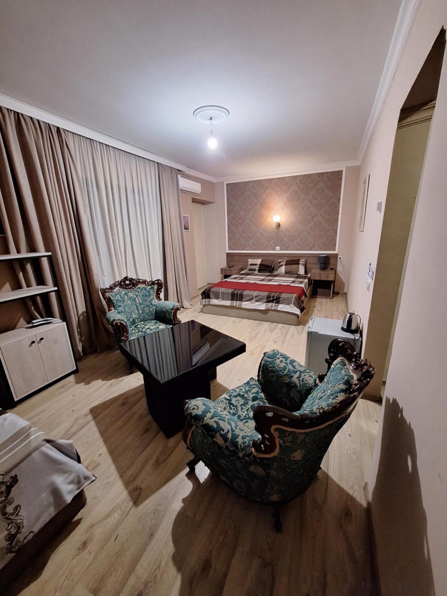 טביליסי Hotel Grand מראה חיצוני תמונה