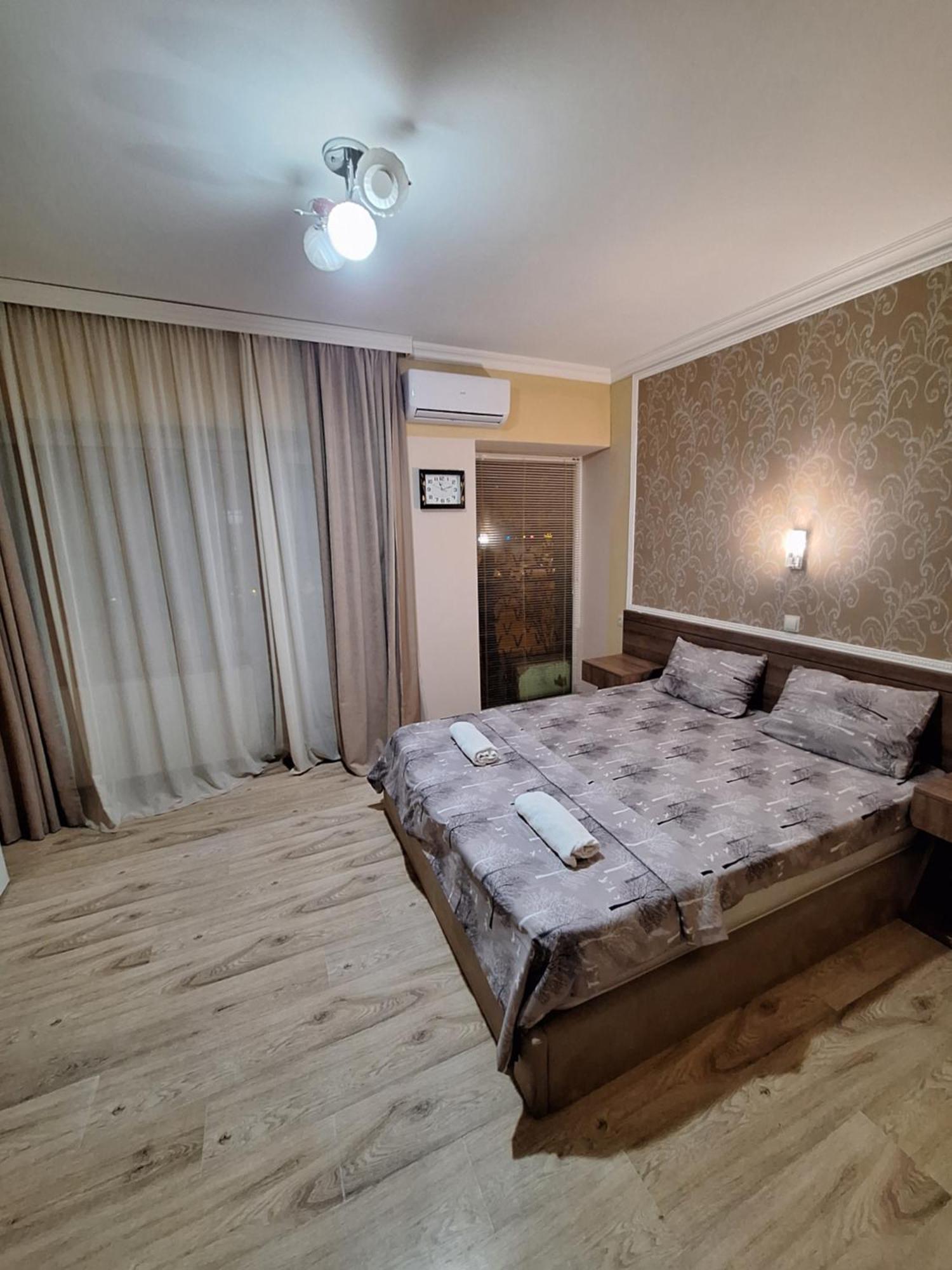 טביליסי Hotel Grand מראה חיצוני תמונה